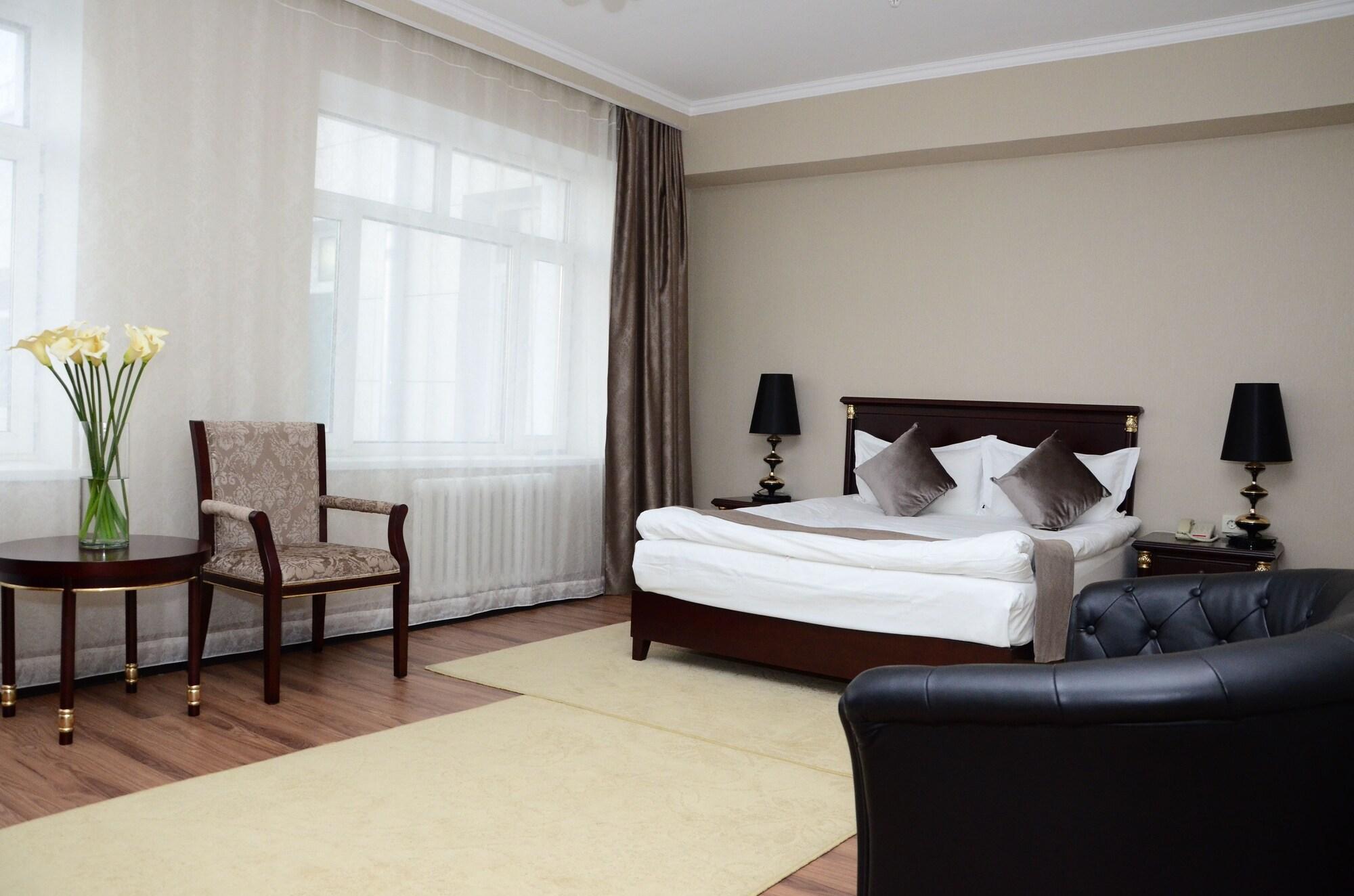 Reikartz Park Astana Ex-Royal Park Hotel & Spa Dış mekan fotoğraf