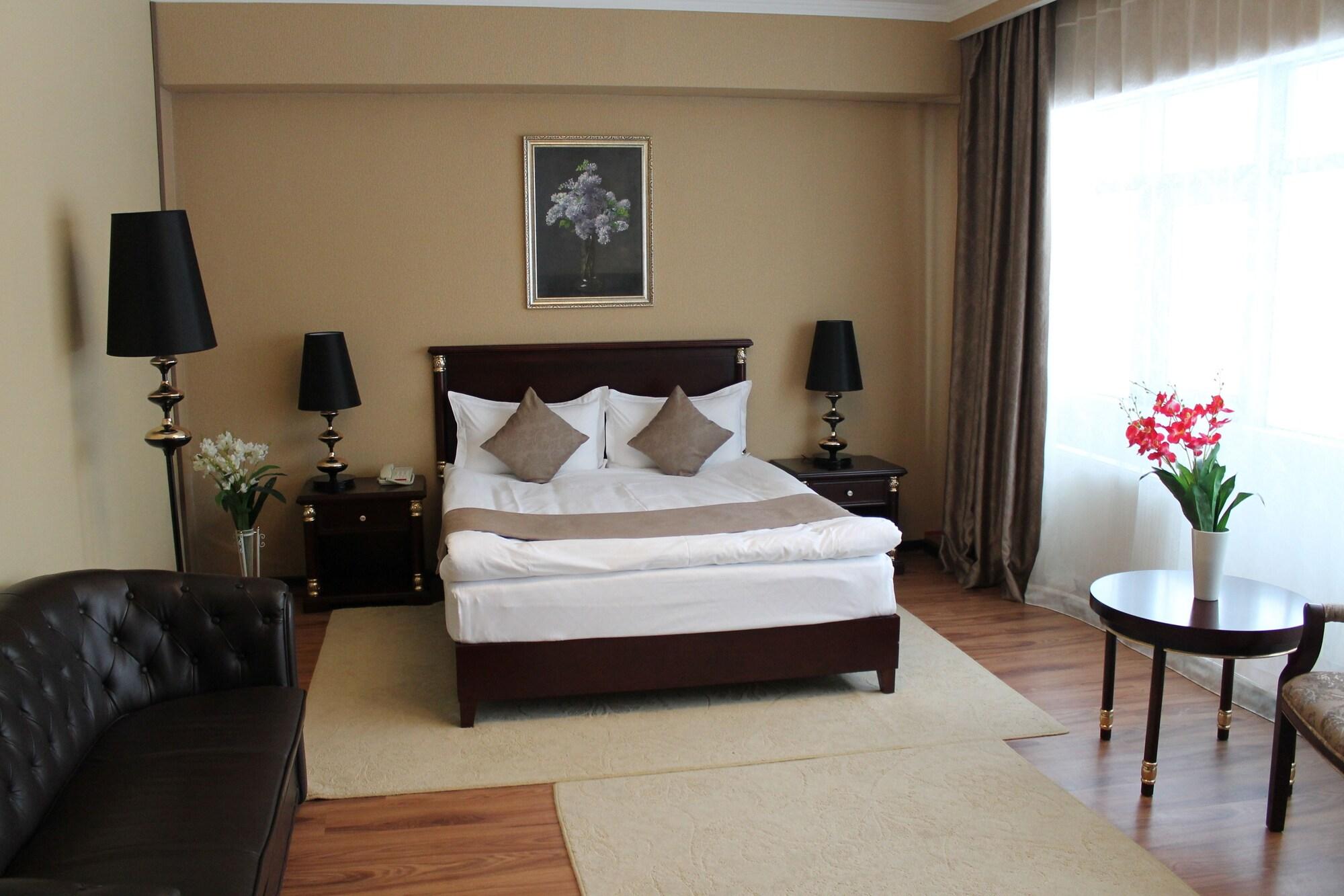 Reikartz Park Astana Ex-Royal Park Hotel & Spa Dış mekan fotoğraf