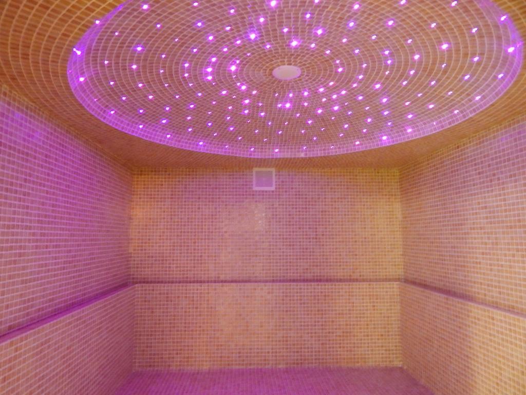 Reikartz Park Astana Ex-Royal Park Hotel & Spa Dış mekan fotoğraf