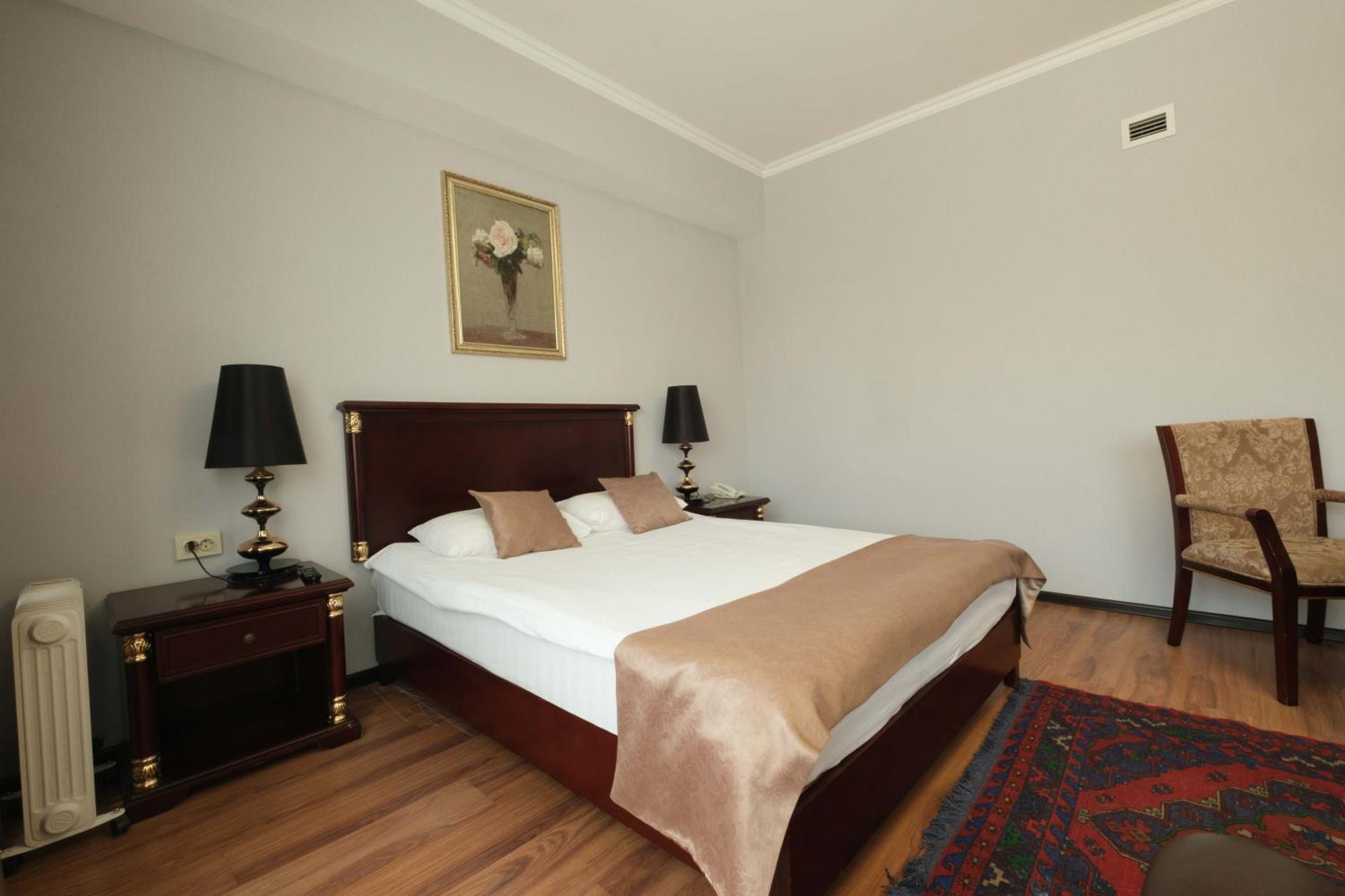 Reikartz Park Astana Ex-Royal Park Hotel & Spa Dış mekan fotoğraf