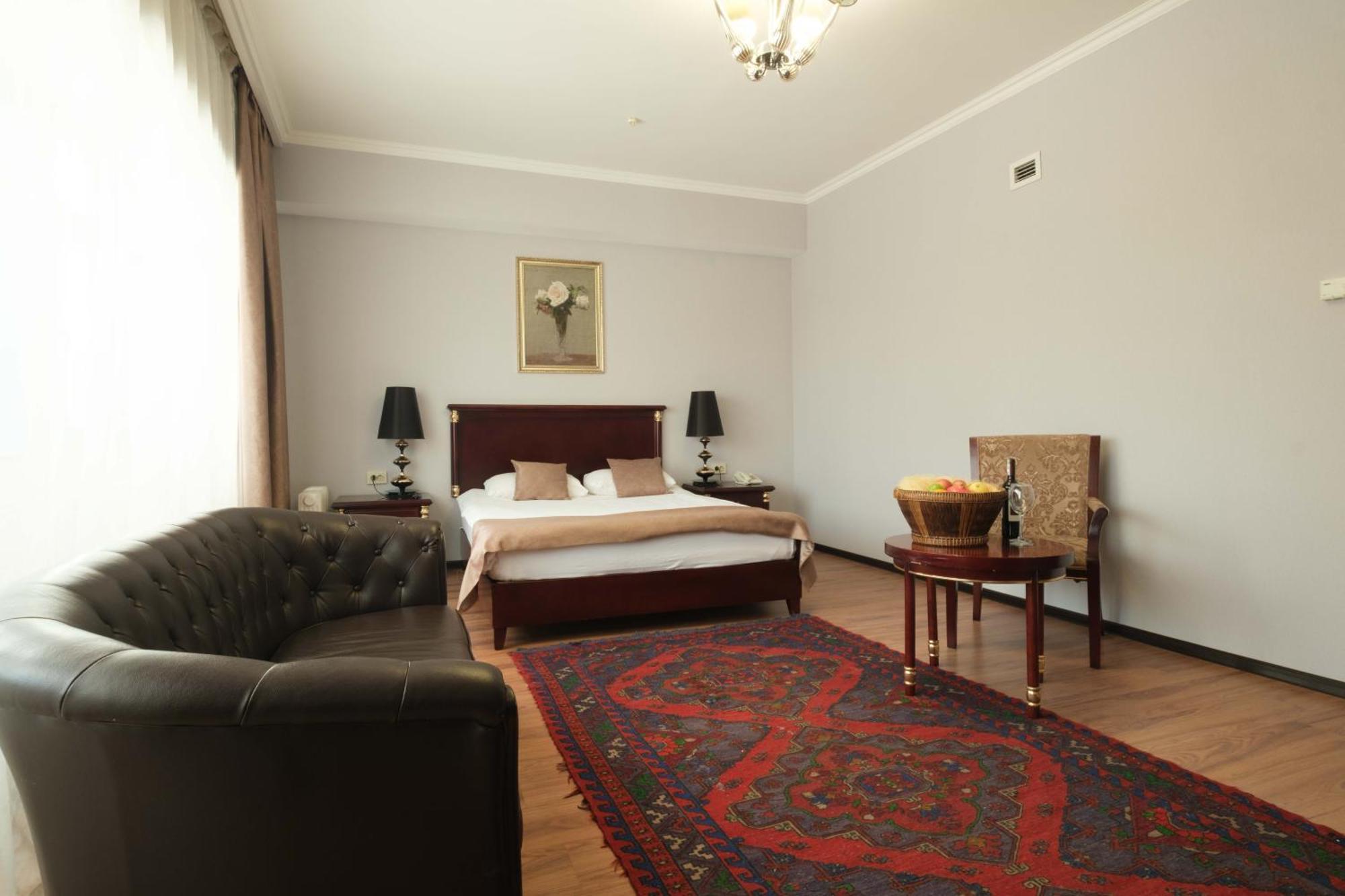 Reikartz Park Astana Ex-Royal Park Hotel & Spa Dış mekan fotoğraf