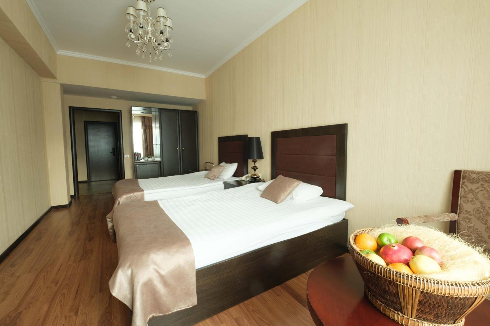 Reikartz Park Astana Ex-Royal Park Hotel & Spa Dış mekan fotoğraf