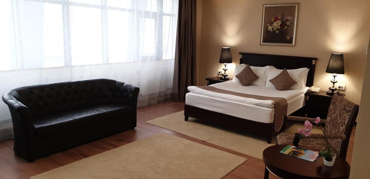 Reikartz Park Astana Ex-Royal Park Hotel & Spa Dış mekan fotoğraf